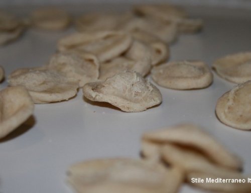 Video: how to make handmade orecchiette pasta from Puglia Italy